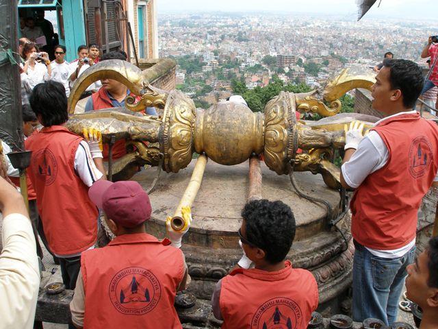 Новости из Непала. Ваджра возле ступы Сваямбхунатх